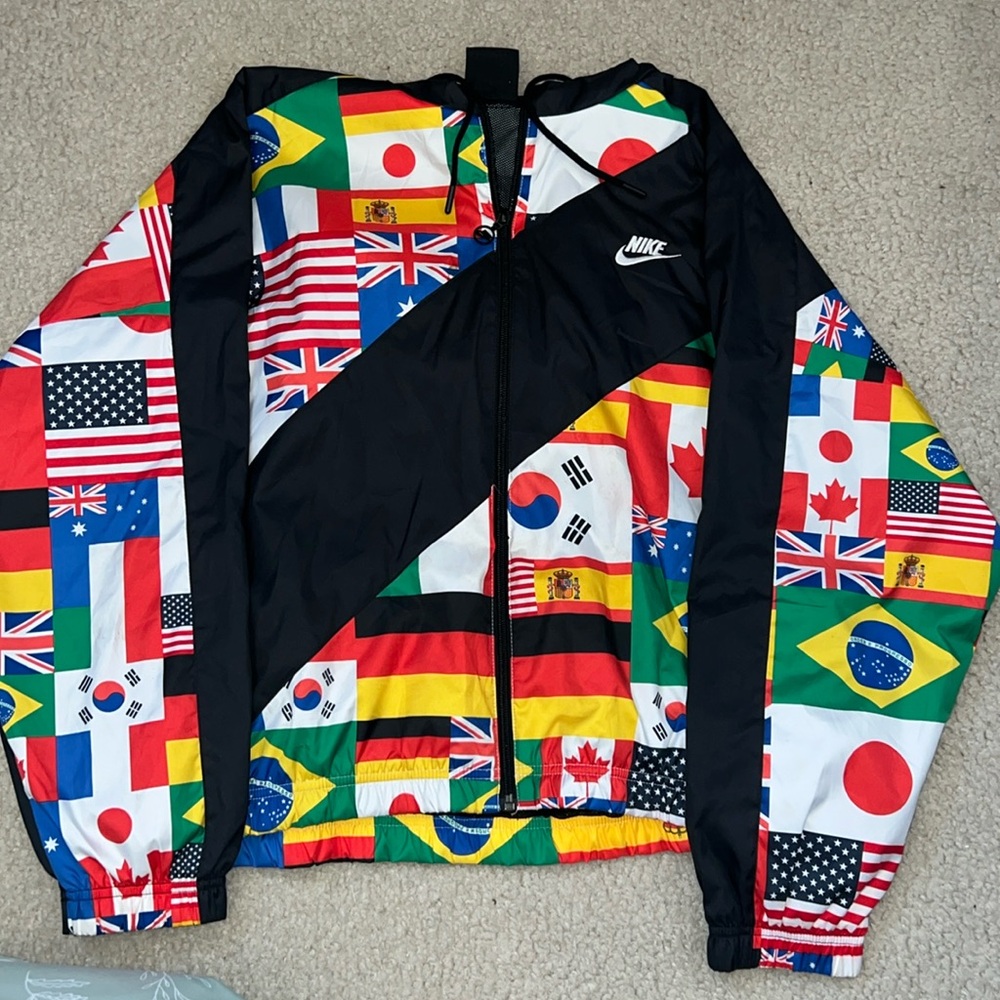 Nike Global Flag Windbreaker